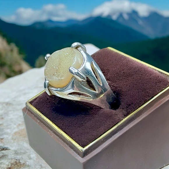 🌺Vintage Artisan Sterling Ring - Picture 4 of 10